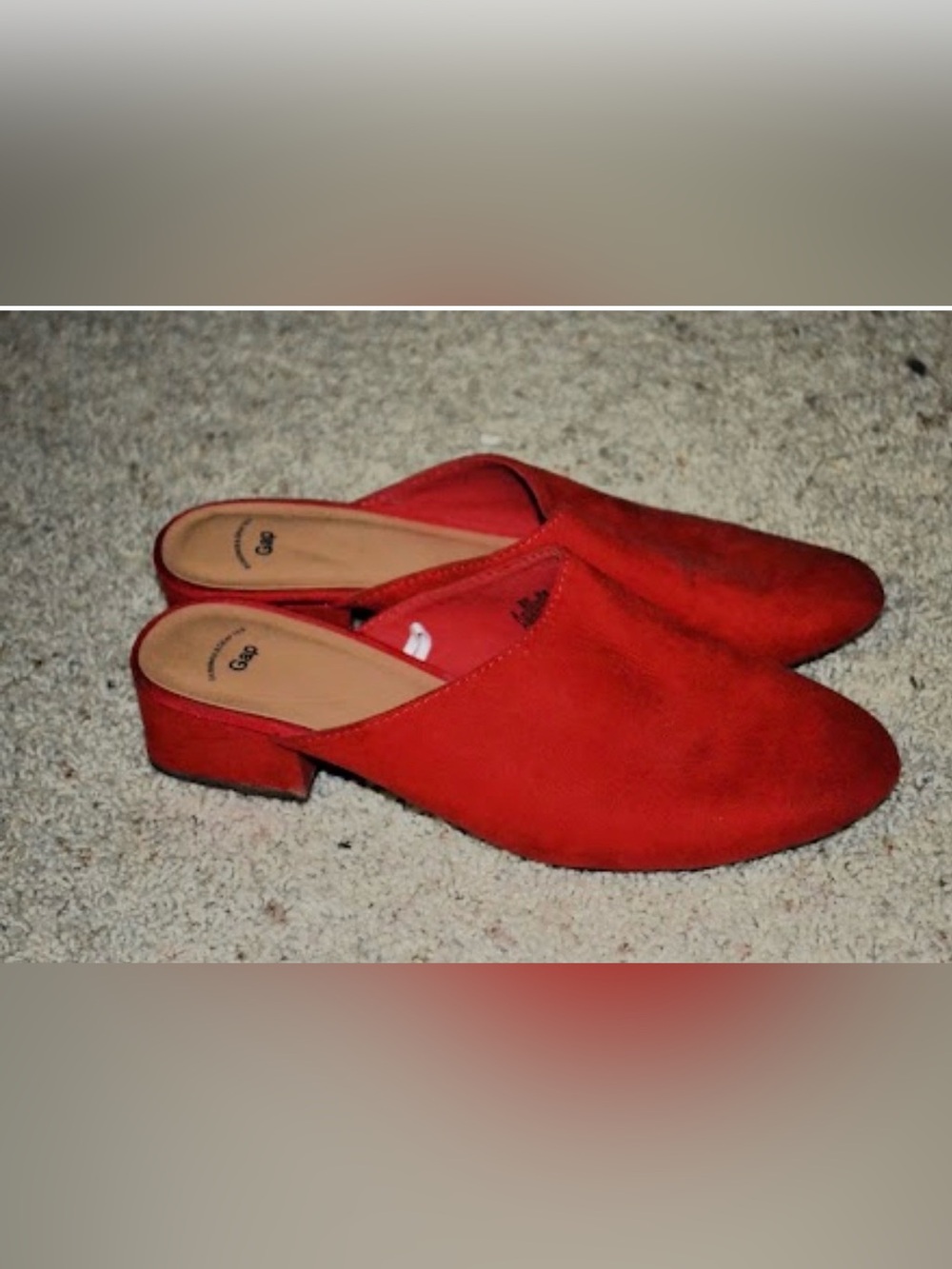 Women's GAP Slides